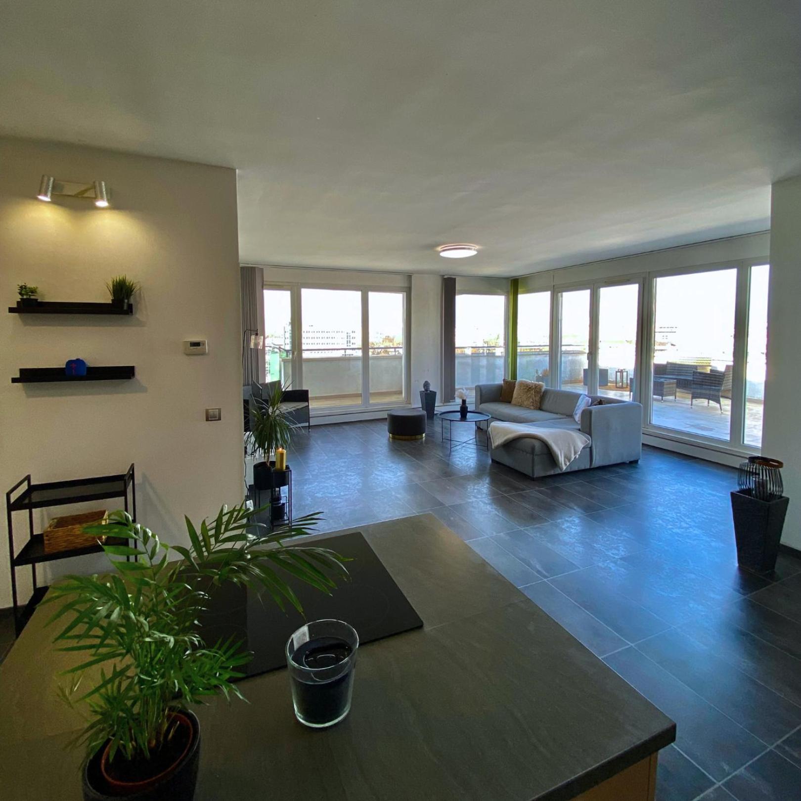 Ferienwohnung Highrise Horizon Penthouse Budapest Exterior foto